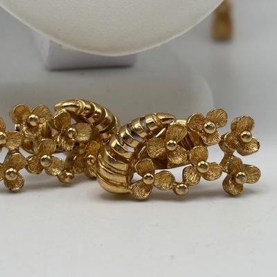 LOT 110: Vintage Gold Tone Monet Fashion Jewelry Collection