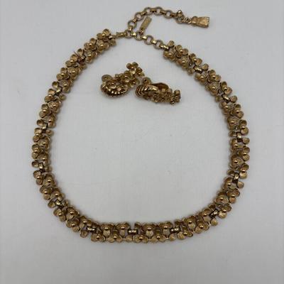 LOT 110: Vintage Gold Tone Monet Fashion Jewelry Collection