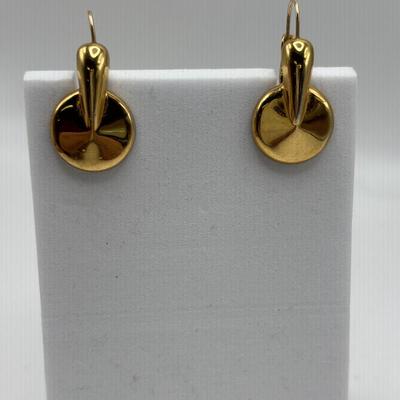 LOT 110: Vintage Gold Tone Monet Fashion Jewelry Collection