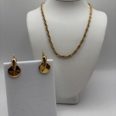 LOT 110: Vintage Gold Tone Monet Fashion Jewelry Collection