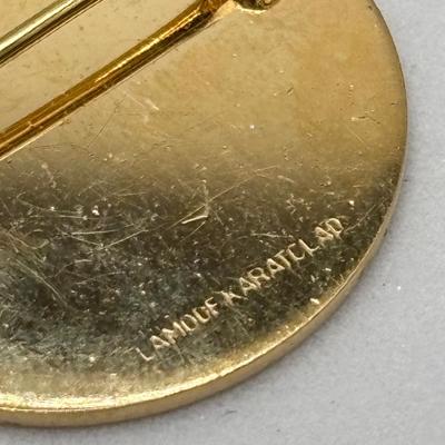 LOT 111: Vintage Brooch Collection