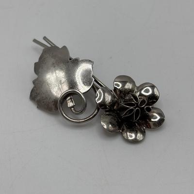 LOT 114: Sterling Silver (925) Plumeria Flower Necklace & Floral Brooch