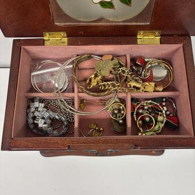 LOT 116: Jewelry Box w/Contents