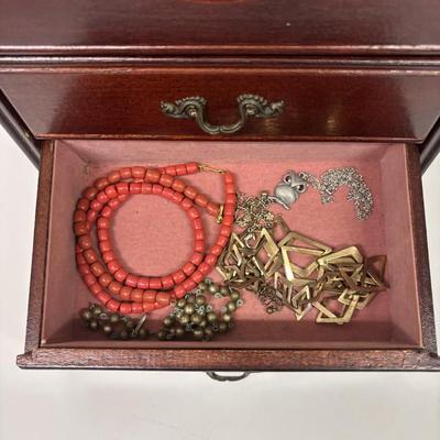 LOT 116: Jewelry Box w/Contents
