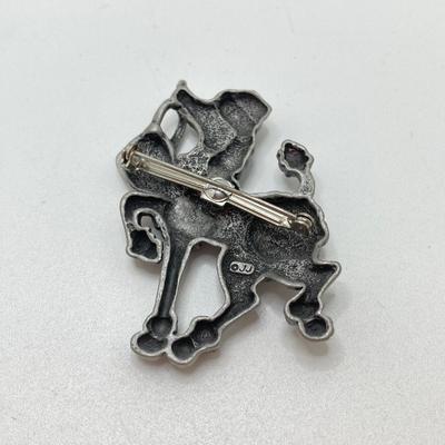 LOT 137: Beautiful Signed Brooch / Pin Collection - Coro and JJ