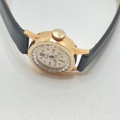 LOT 139: Watch Collection - Sandoz Swiss, Fossil and Pedre 17 Jewels Swiss