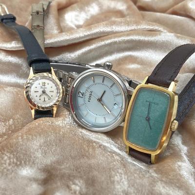 LOT 139: Watch Collection - Sandoz Swiss, Fossil and Pedre 17 Jewels Swiss