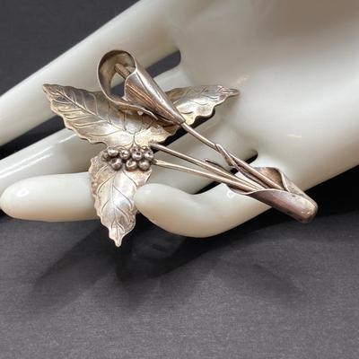 LOT 140: Unique Find - Jack and the Pulpit Sterling Silver Brooch Pin