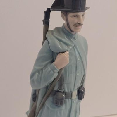 Lladro Spanish Policeman Porcelain Statuette #4889 No Box