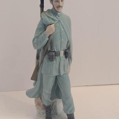 Lladro Spanish Policeman Porcelain Statuette #4889 No Box