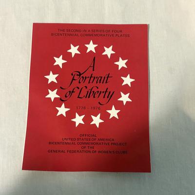 Fenton Bicentennial Commemorative Plates (EC-SF)