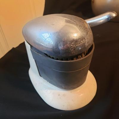 Classic Kitchen - Taylor Smith Platter, Juice-O-Matic and More! (K-KD)