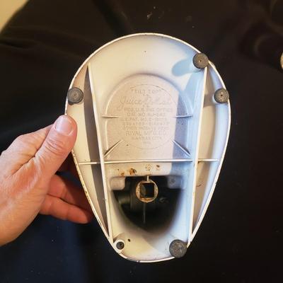 Classic Kitchen - Taylor Smith Platter, Juice-O-Matic and More! (K-KD)