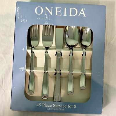Oneida Stainless Steel Silverware Set (EC-SF)
