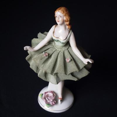 Hal-Sey Fifth Avenue Ballerina and More (D-KD)