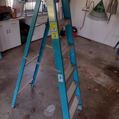 Werner Electro-Master 250lb Capacity 6' Ladder