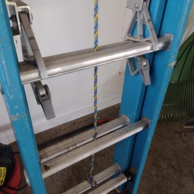 Werner Electro-Master 250lb Capacity 16' Extension Ladder