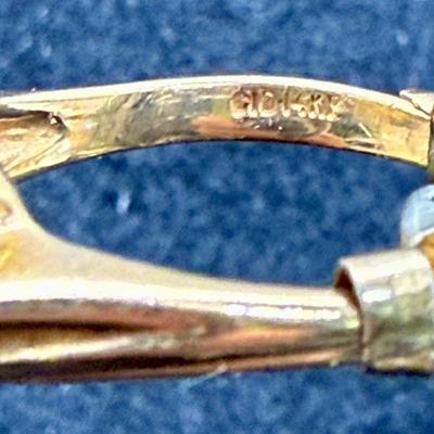 Sale Photo Thumbnail #14: Ring has an oval topaz stone approx. 5/8" x 5/16". total ring weight is 4.8g.  Very nice condition.