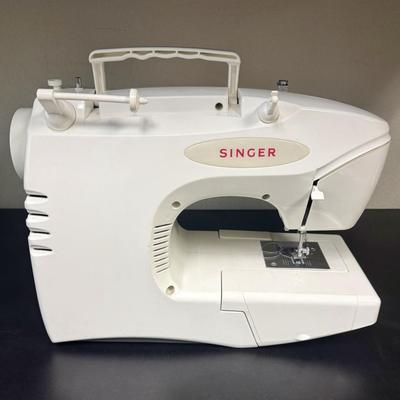 Sale Photo Thumbnail #319: Untested. Does not have power cord or foot pedal.  Made in Brazil.