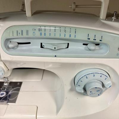 Sale Photo Thumbnail #318: Untested. Does not have power cord or foot pedal.  Made in Brazil.