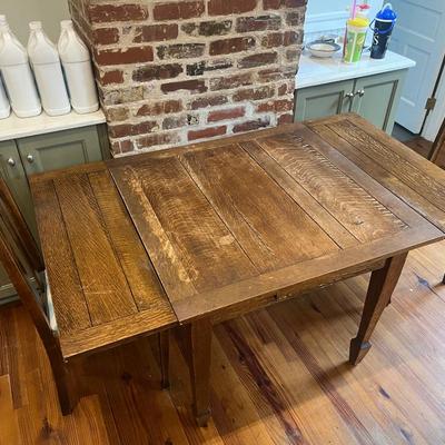 Antique Mission/Arts & Crafts Style Oak Draw-Leaf Table & Four Chairs