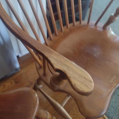 Six Thomasville Windsor Style Chairs