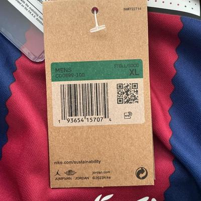 Leo Messi Signed Nike XL Jersey with COA