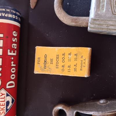 VINTAGE HOUSEHOLD ITEMS