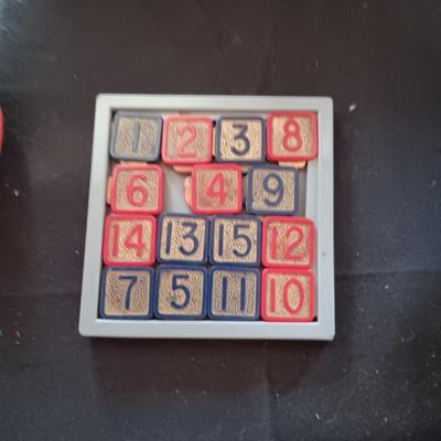 A COLLECTION OF VINTAGE TOYS