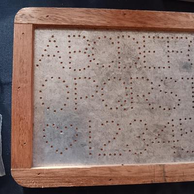 A COLLECTION OF VINTAGE TOYS