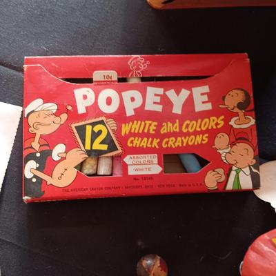 A COLLECTION OF VINTAGE TOYS