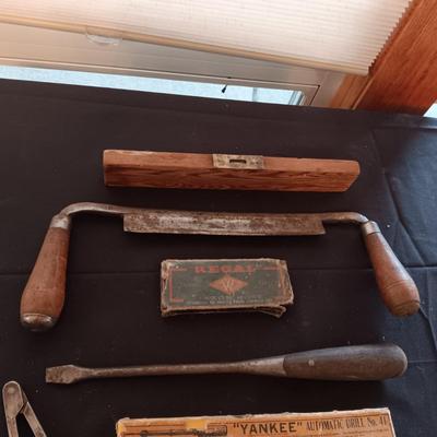 YANKEE AUTOMATIC DRILL, DRAWKNIFE AND OTHER OLD TOOLS