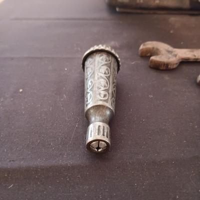 FORD COMBINATION WRENCHES, PIPE WRENCH AND A HANDLE