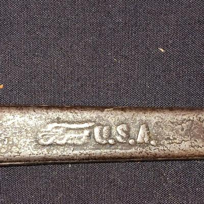 FORD COMBINATION WRENCHES, PIPE WRENCH AND A HANDLE