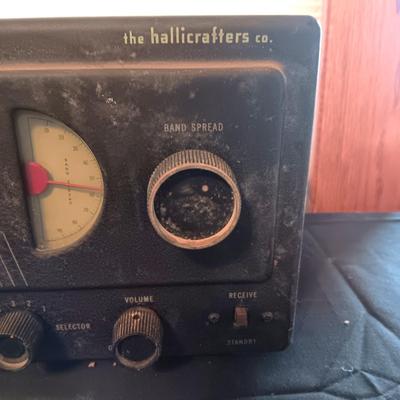 THE HALLICRAFTERS MODEL S-38 (IT LIGHTS UP)