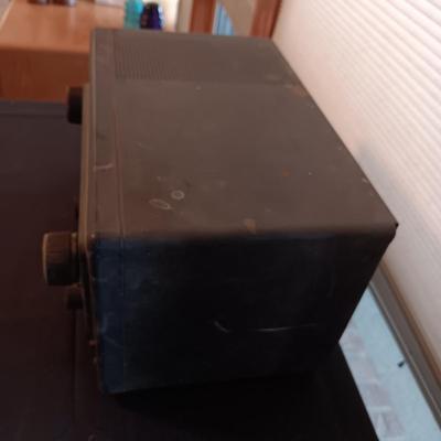 THE HALLICRAFTERS MODEL S-38 (IT LIGHTS UP)