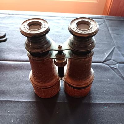 1896 PIKE'S PEAK POSTCARD, PLATTEVILLE CO MAIN STREET POSTCARD & 1914 PHOTO PLUS JUMELLE PARIS BINOCULARS