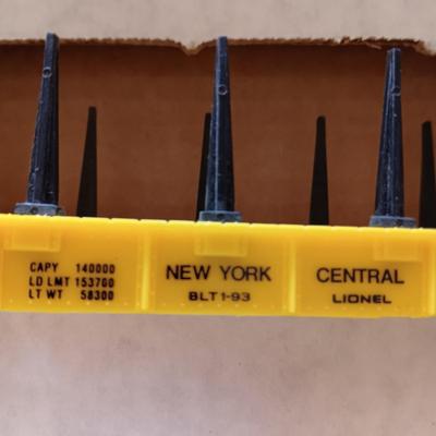 LIKE NEW LIONEL NEW YORK CENTRAL FLYER 0-27 TRAIN SET