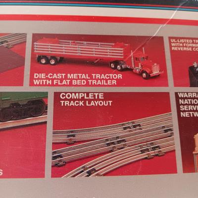 LIKE NEW LIONEL NEW YORK CENTRAL FLYER 0-27 TRAIN SET