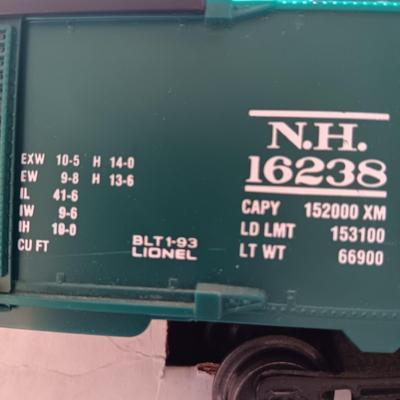 LIKE NEW LIONEL NEW YORK CENTRAL FLYER 0-27 TRAIN SET