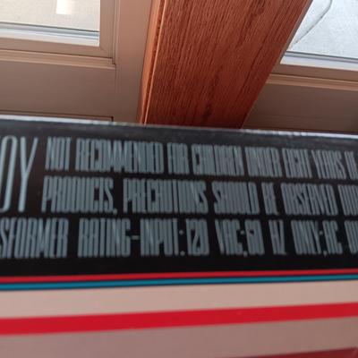 LIKE NEW LIONEL NEW YORK CENTRAL FLYER 0-27 TRAIN SET