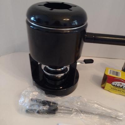 Roshco Fondue Set with Cooking Fuel