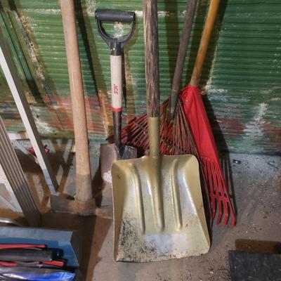 Yard and Tools (BS1-KD)