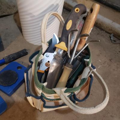 Yard and Tools (BS1-KD)