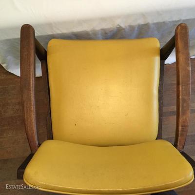Lot 14: Set of Four Vintage MCM Chairs