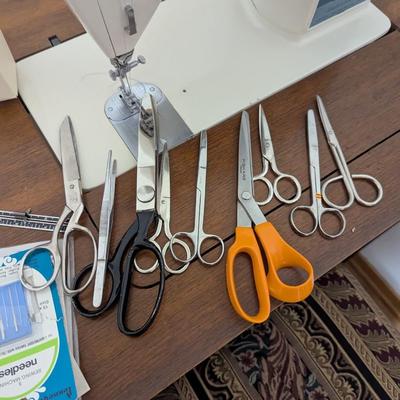 Old singer sewing machine