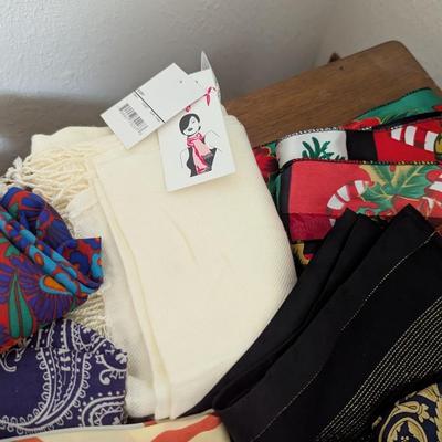 Vintage Women's Scarfs