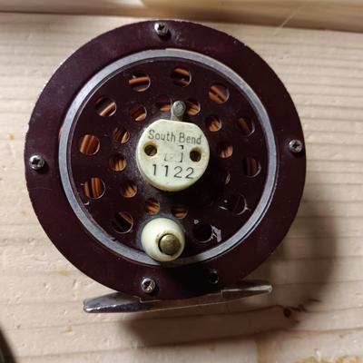 SOUTH BEND 1122 FLY REEL, DAISY AND DOUBLE SIDED BOXES WITH NUMEROUS FLIES