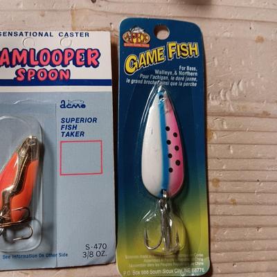 SHIMANO R2000 REEL, NEW LURES, FISHING LINE, BOBBERS AND STRINGER