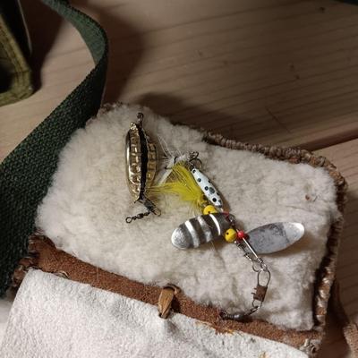 JOHNSON TANGLE FREE 10 REEL, FISHING BAG AND OTHER TACKLE